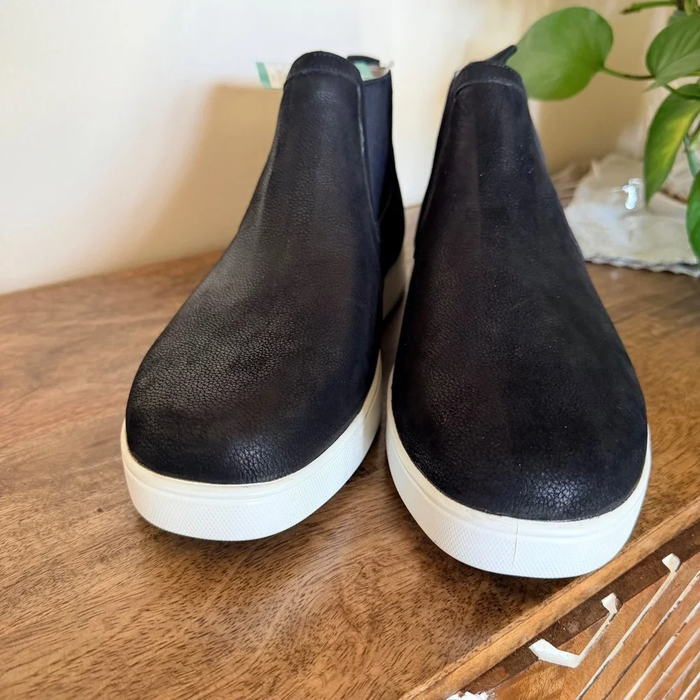 Traq by Alegria PGLITE Chelsea Boots Black Leather EU 43 Sneakers Athleisure